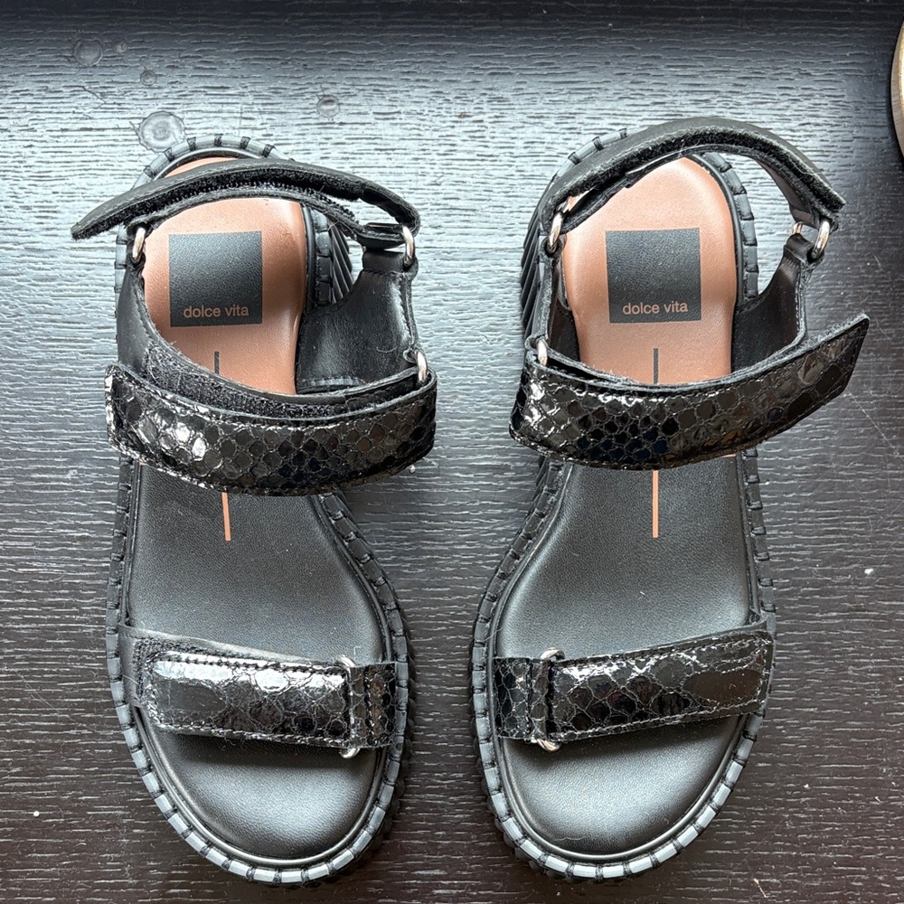 Dolce Vita Debra Sandals Midnight Embossed Leather